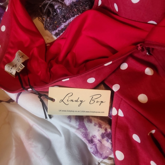 Rockabilly Red dress with white dots. - Picture 8 of 10